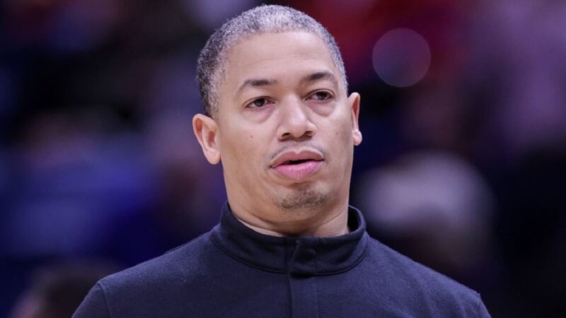 Tyronn Lue looking on