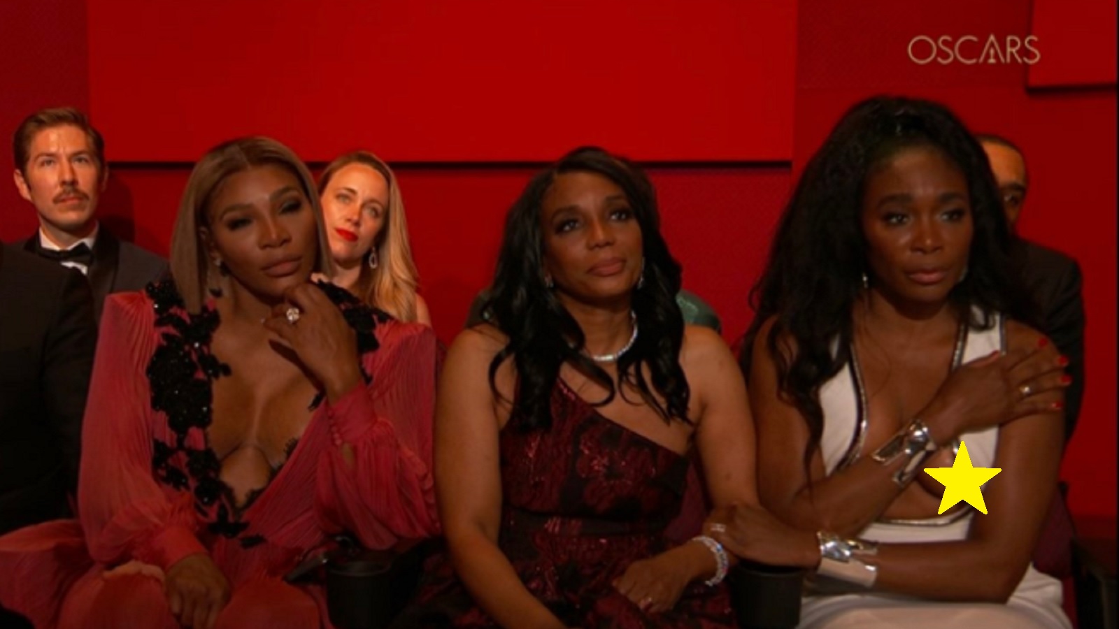 Venus Williams has nip slip wardrobe malfunction at Oscars
