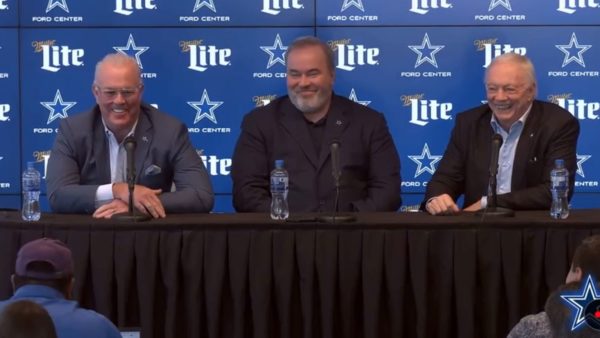 Jerry Jones and the Cowboys at a press conference