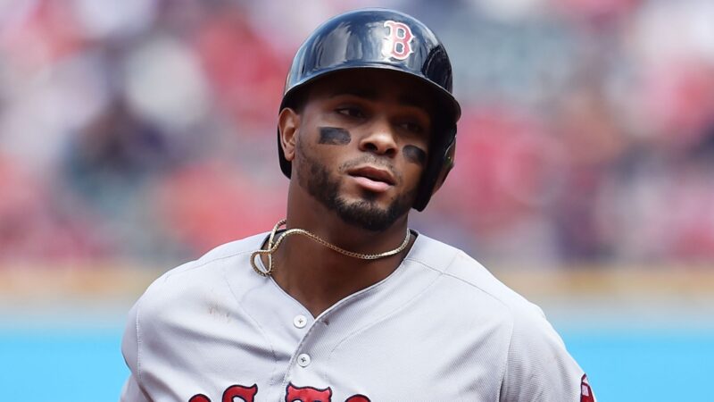 Xander Bogaerts running the bases