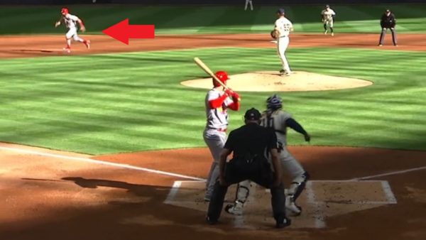 Albert Pujols steal attempt