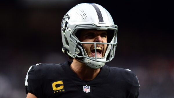 Derek Carr yelling