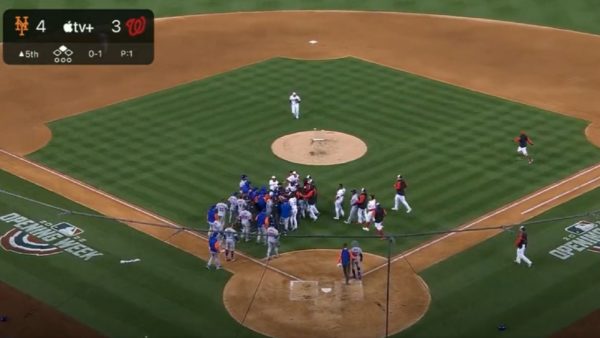 Nats and Mets players fight