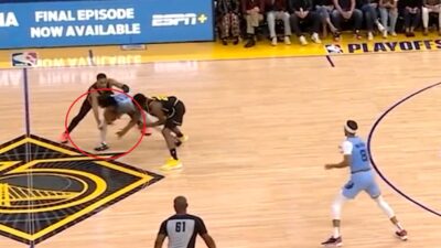 Jordan Poole grabs Ja Morant