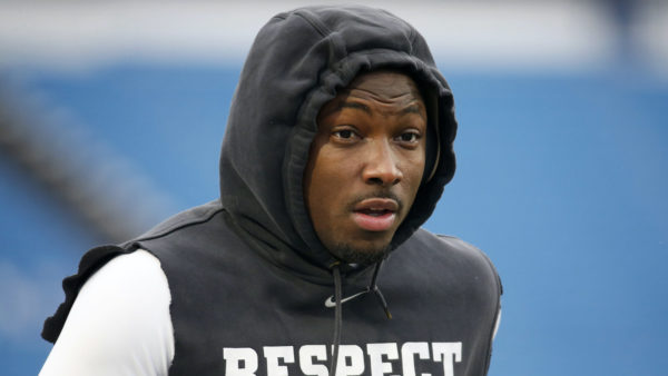 LeSean McCoy warms up before a game