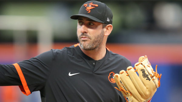 Matt Harvey pitches for the Orioles