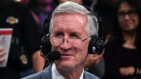 Mike Breen calls a game
