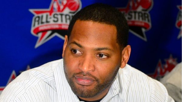 Robert Horry looking on