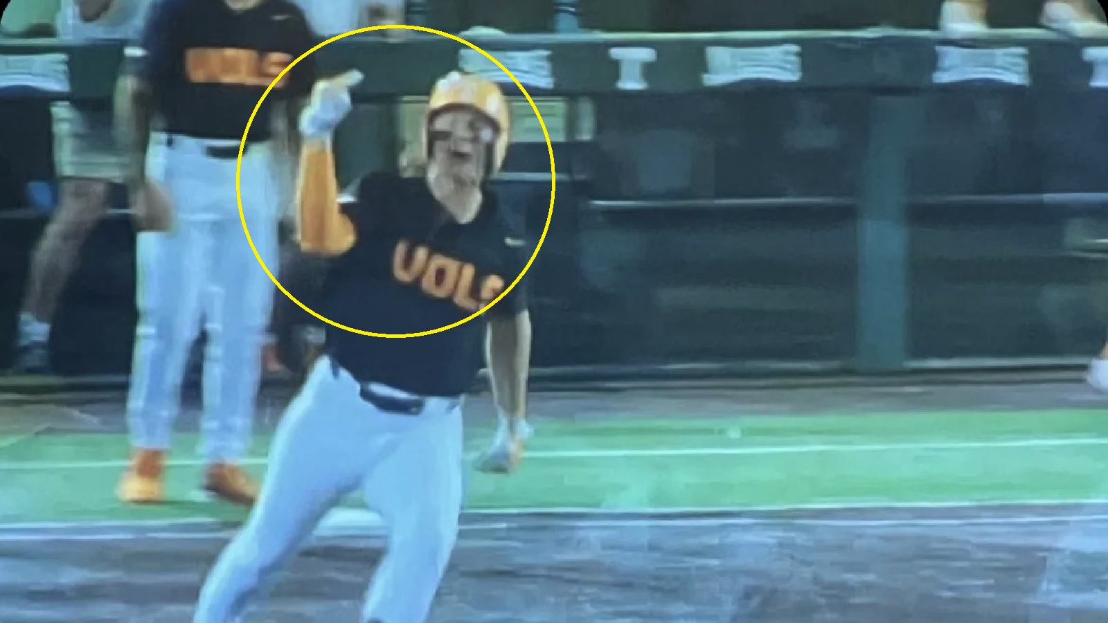 Jordan Beck middle finger