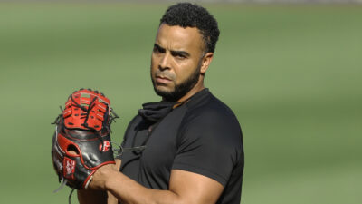 Nelson Cruz wearing a glove