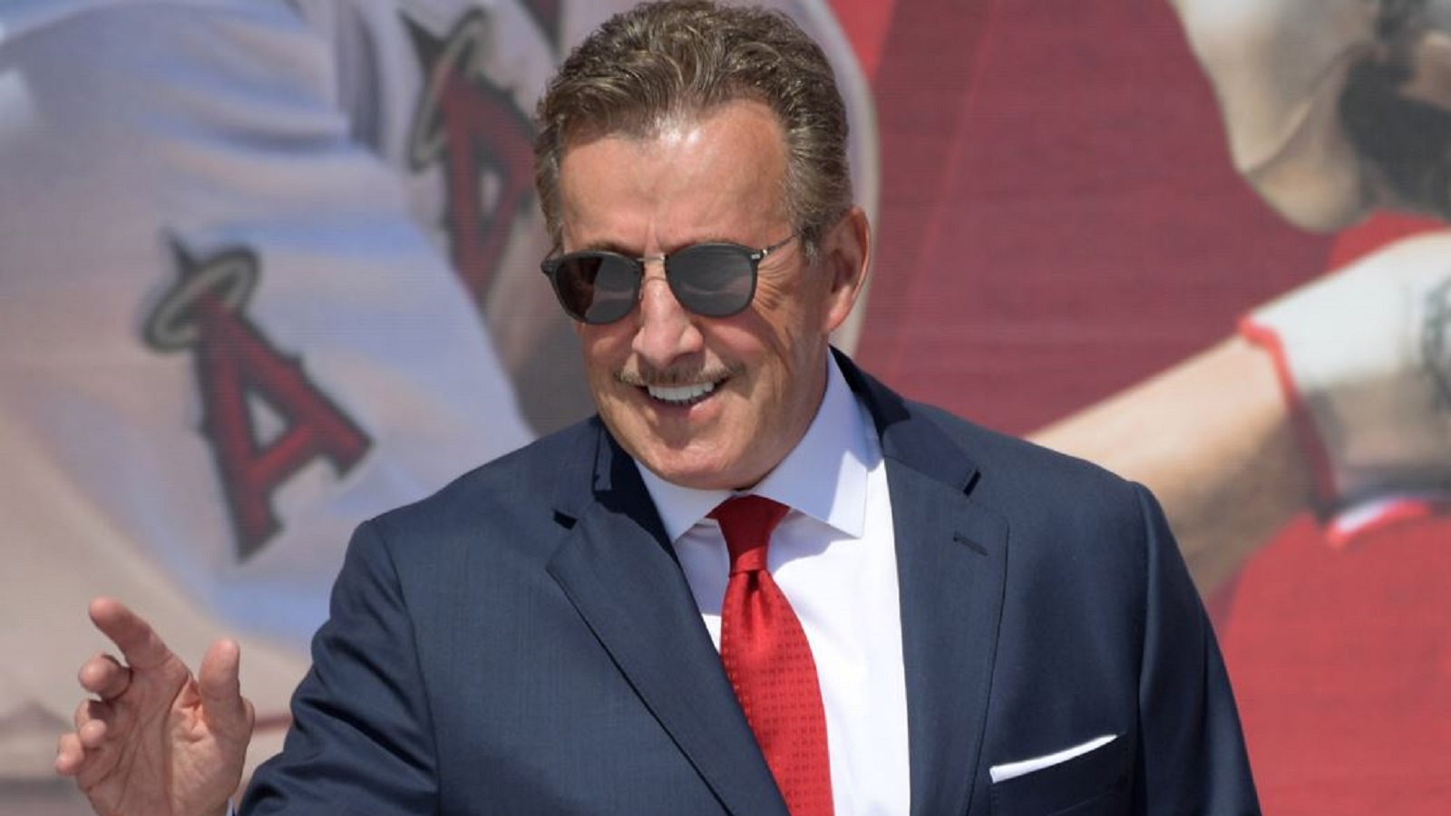 Anaheim Angels owner explores selling franchise