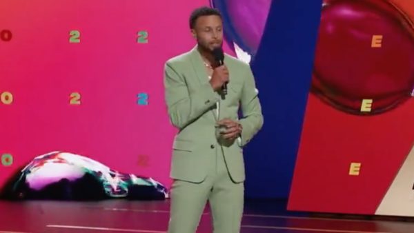 Steph Curry telling a joke about LeBron James at the ESPYs.