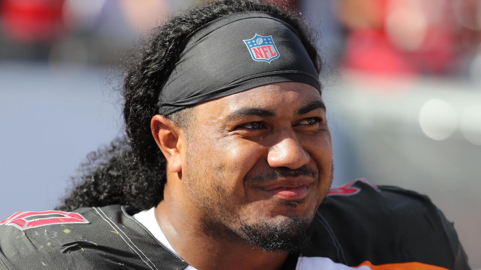 Vita Vea looking away.