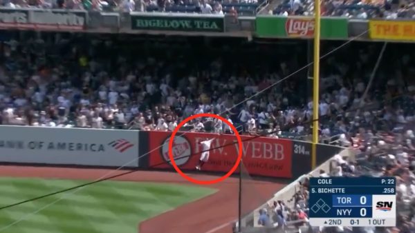 Aaron Judge making a leaping catch.