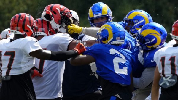 Rams and Bengals players fight