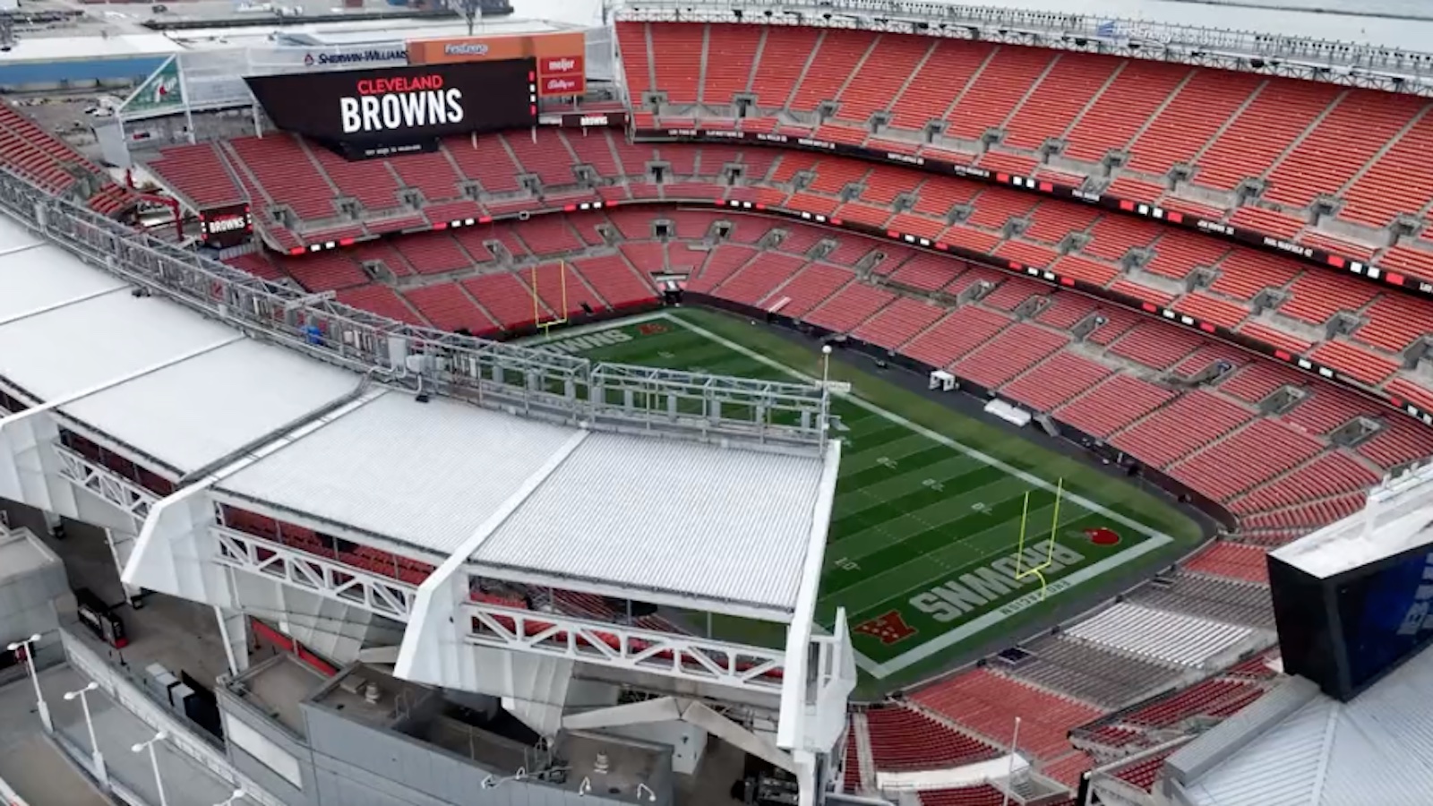 Cleveland Browns Unveil New Field Design With Brownie The Elf At Midfield –  SportsLogos.Net News