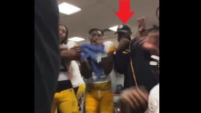 Mike Tomlin does a dance