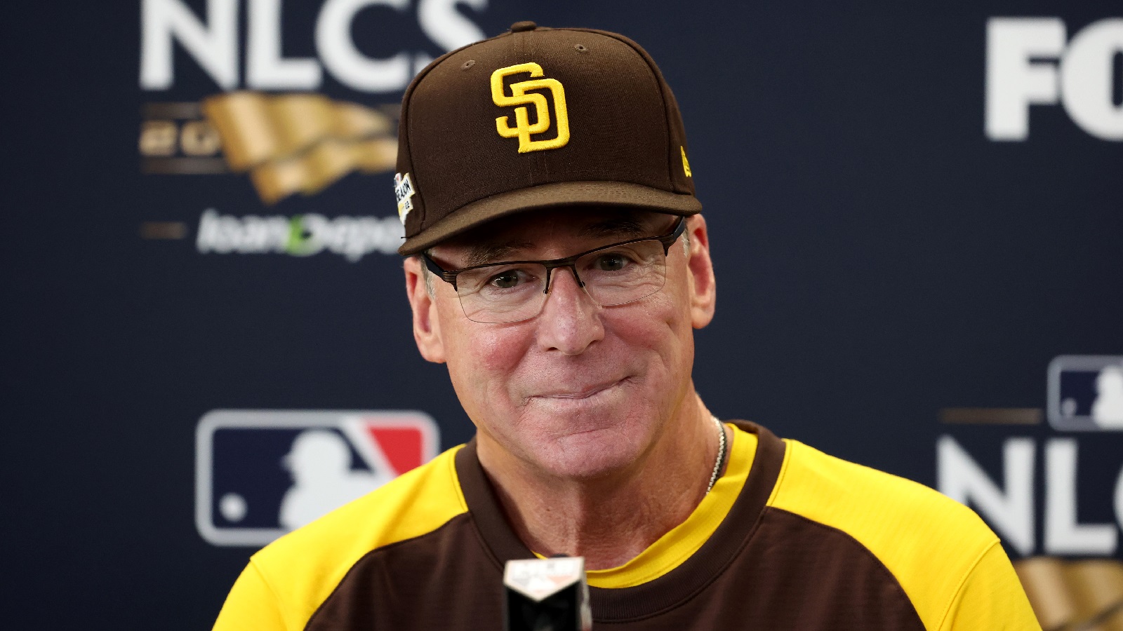 Bob Melvin gets 3-year contract to manage Padres