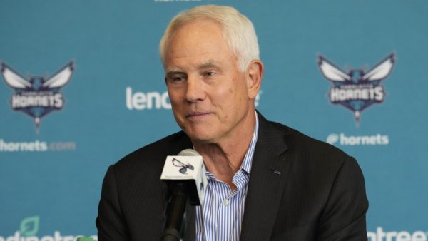 Mitch Kupchak at a press conference