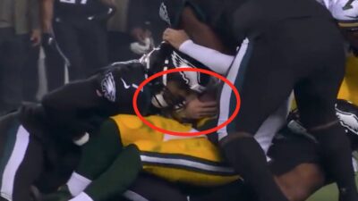 Haason Reddick appears to target Aaron Rodgers thumb