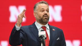 Matt Rhule lors de sa première conférence de presse au Nebraska