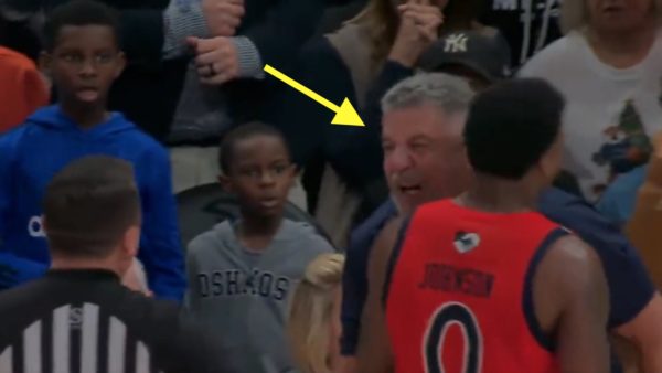 Bruce Pearl screams at a referee