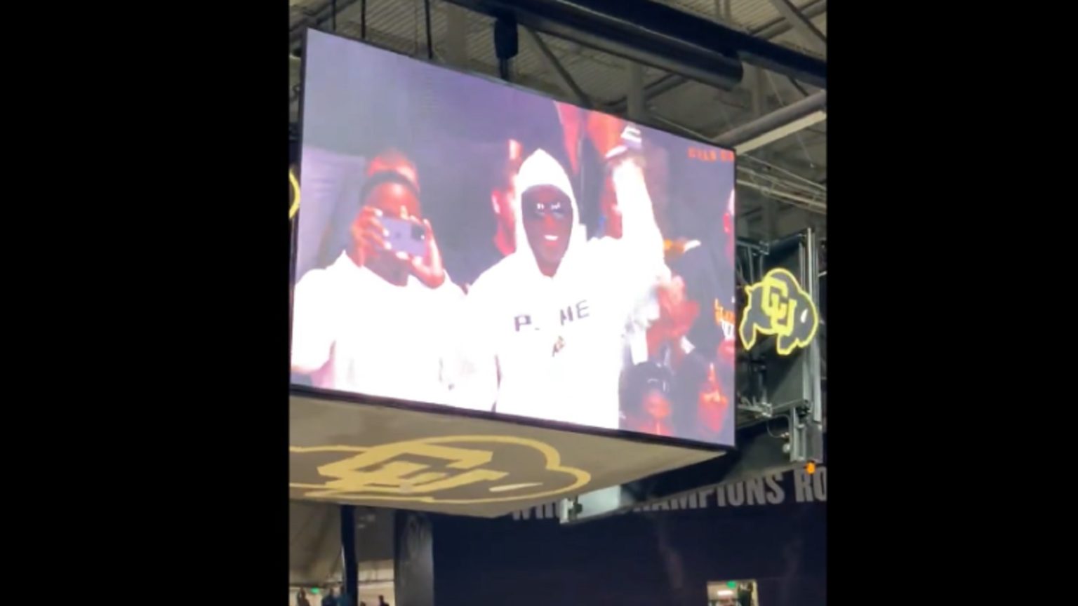 Deion Sanders gets huge reception at Colorado basketball game