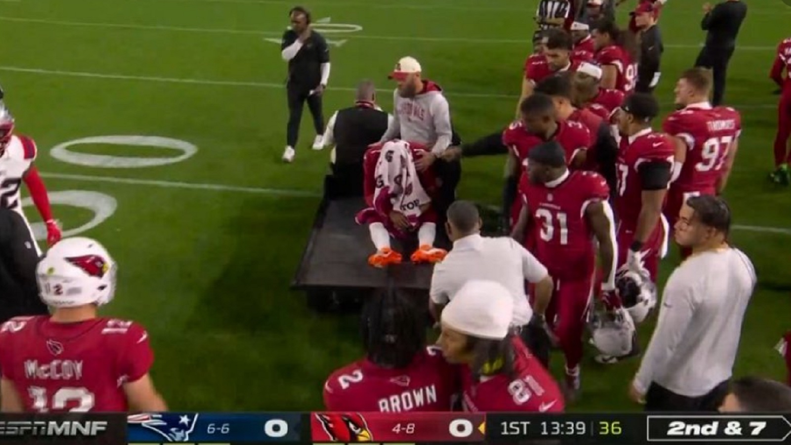 Cardinals' Kyler Murray carted off field vs. Patriots with non-contact  injury