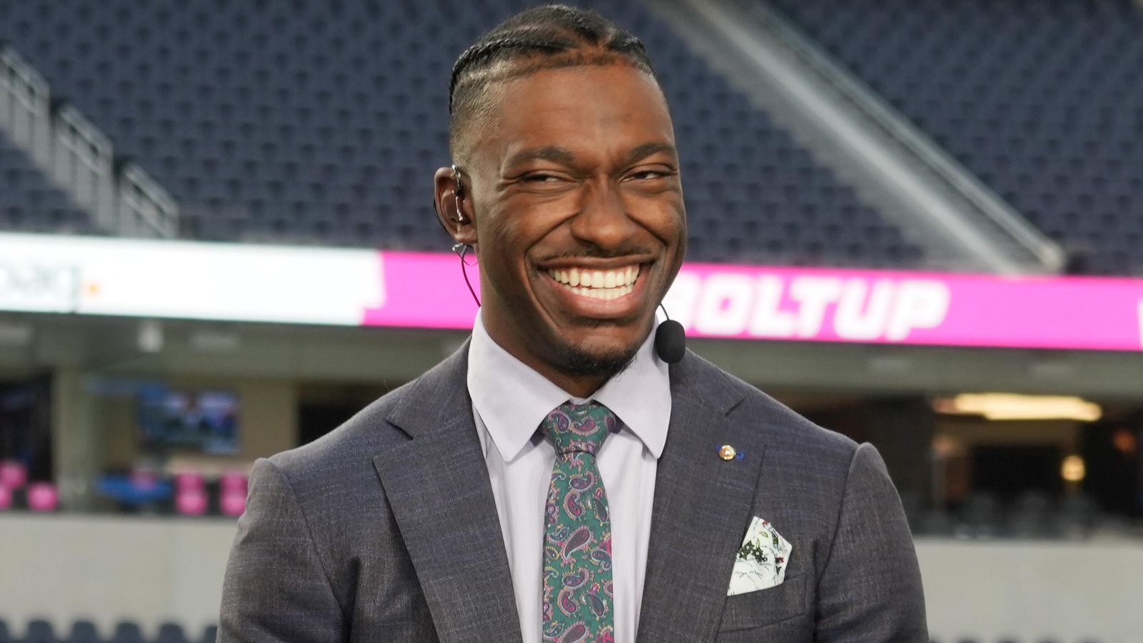 Robert Griffin III apologizes after using anti-black slur