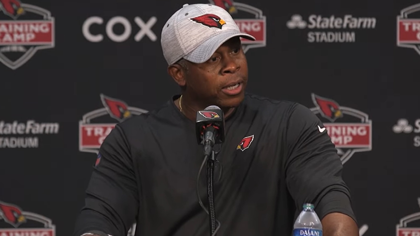 Cardinals hire ex-Broncos coach Vance Joseph as DC