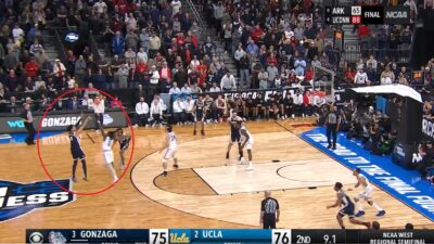 Julian Strawther takes a shot