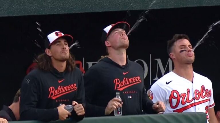 Orioles unveil awesome sprinklers celebration after double