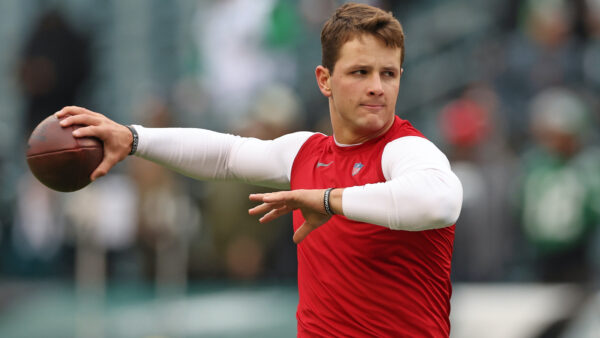 Brock Purdy throws in warmups