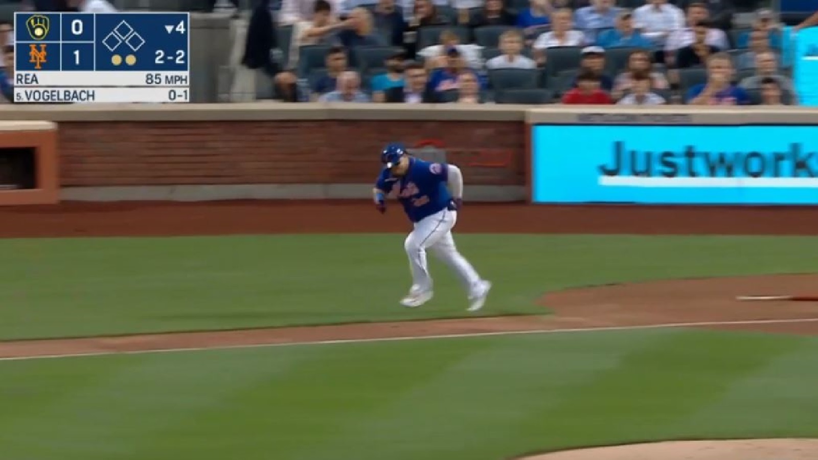 Watch: Notoriously slow Daniel Vogelbach beats out throw to first base