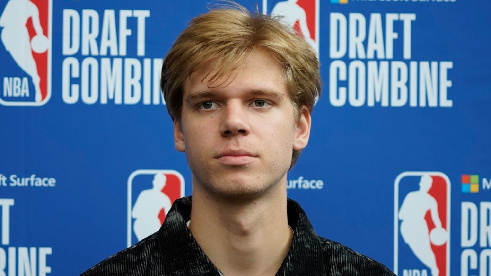 2023 NBA Draft: Be sure to wear sunglasses while checking out Kansas G  Gradey Dick's fit for draft night - DraftKings Network