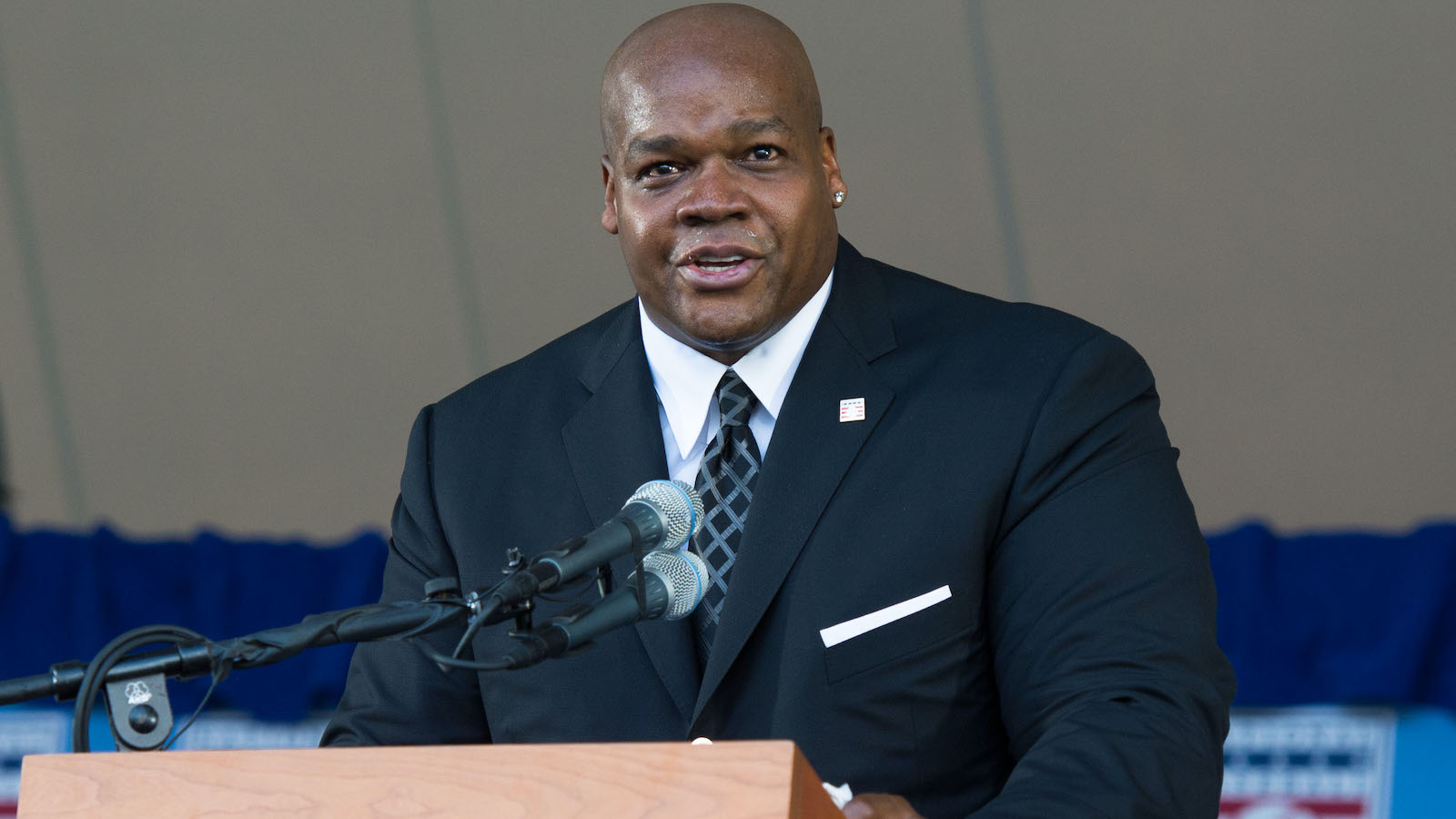Photos: Frank Thomas Introduces His New Line of Beer at Meatball Spot -  Haute Living