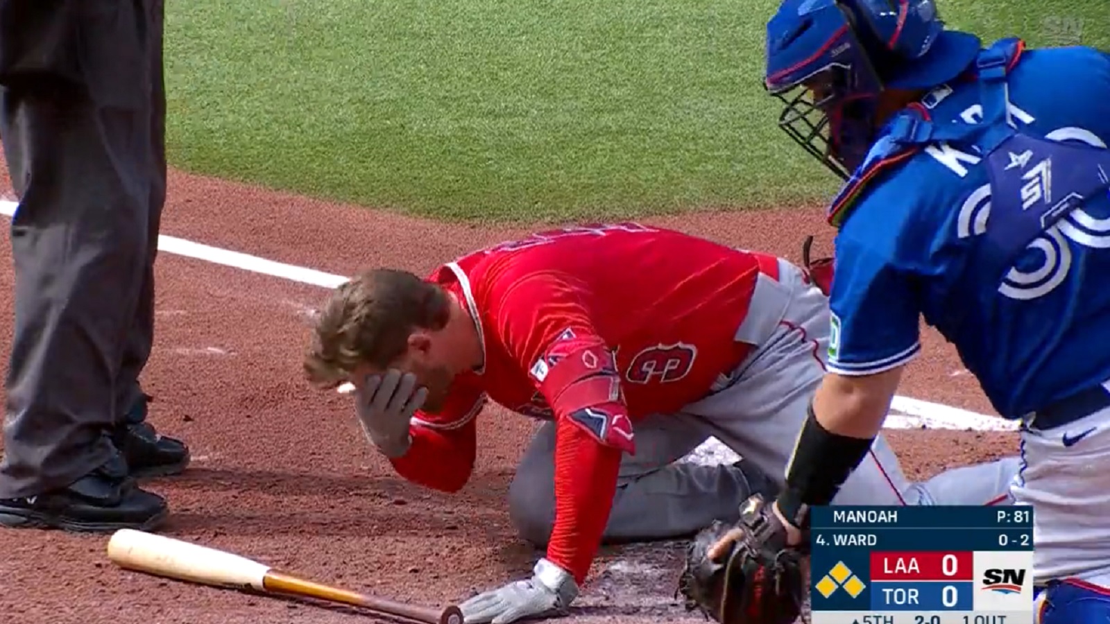 Los Angeles Angels' Taylor Ward suffers facial fractures after being hit in  head with pitch