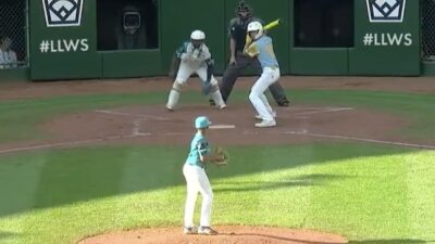 Louis Lappe hits a walk-off home run