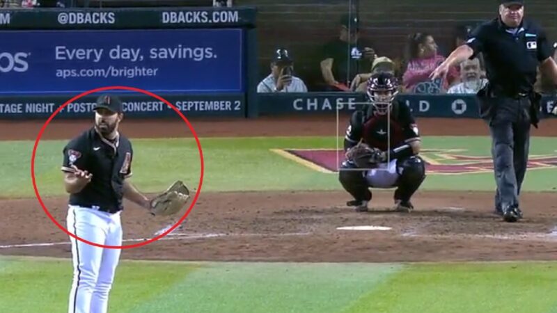 Nabil Crismatt gesturing