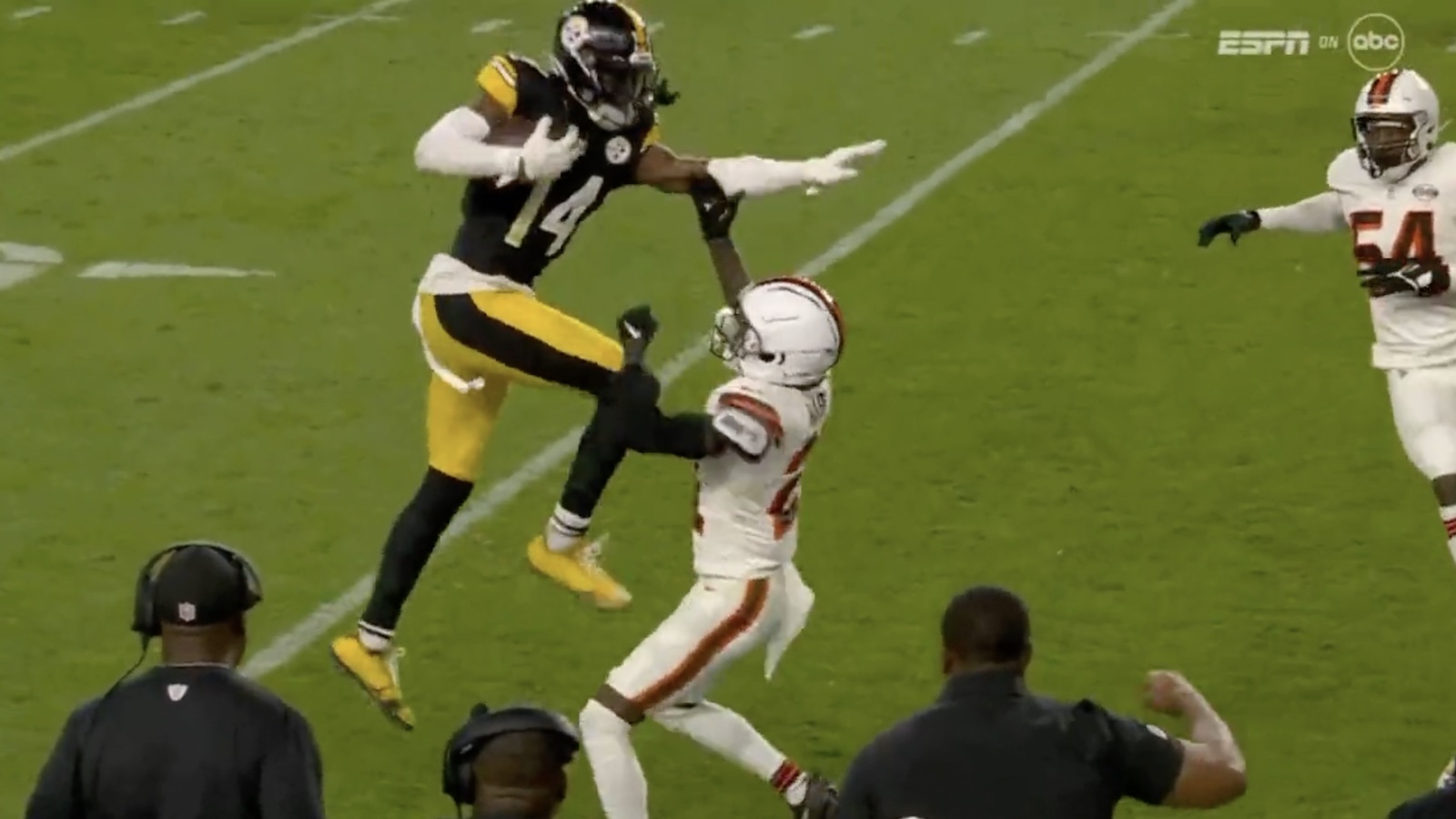 Steelers George Pickens makes incredible catch vs Browns