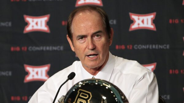 Art Briles at a press conference