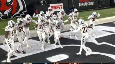 Bengals players dance