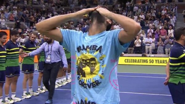 Novak Djokovic in a Kobe Bryant shirt