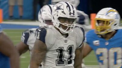 Micah Parsons celebrates a sack