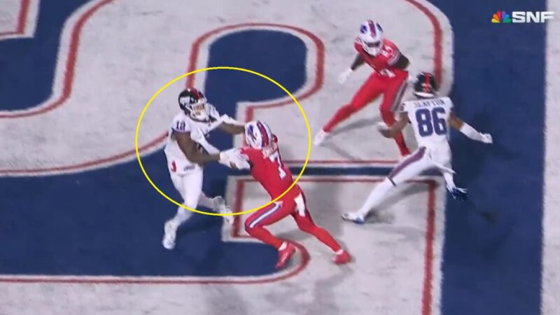 Terron Armstead holds Darren Waller