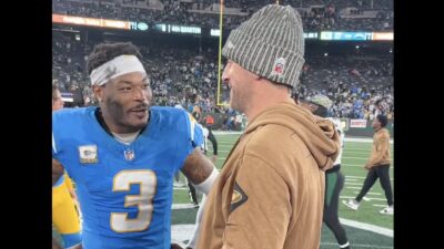 Aaron Rodgers talking to Derwin James after Chargers-Jets game