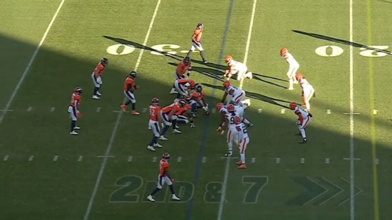 The Denver Broncos lined up against the Cleveland Browns