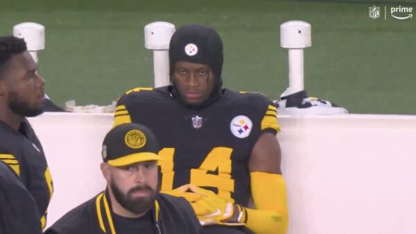 George Pickens looking frustrated on the Steelers' bench