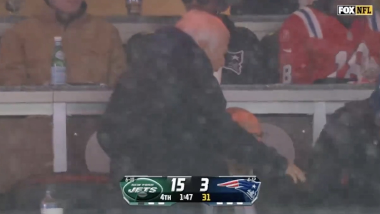 Robert Kraft leaves his luxury box