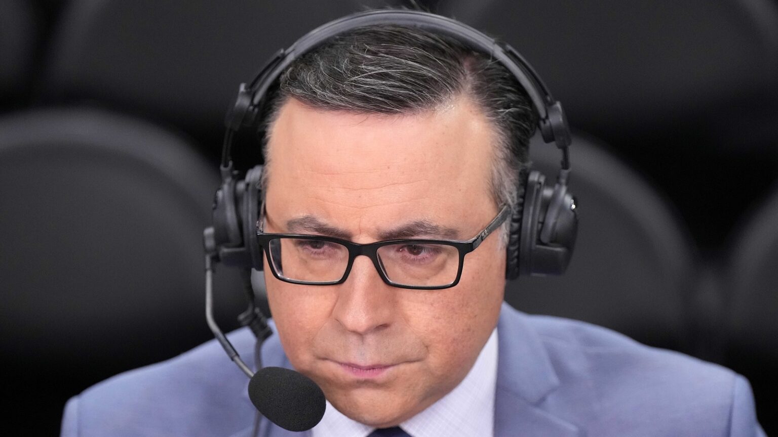 Announcer Ian Eagle addresses video of him that went viral